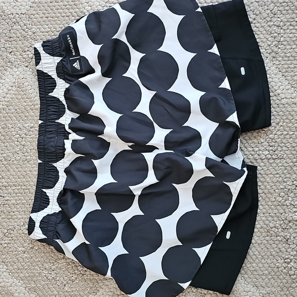 ADIDAS x MARIMEKKO Marathon 2in1 Shorts Size Small 3" - Picture 3 of 11